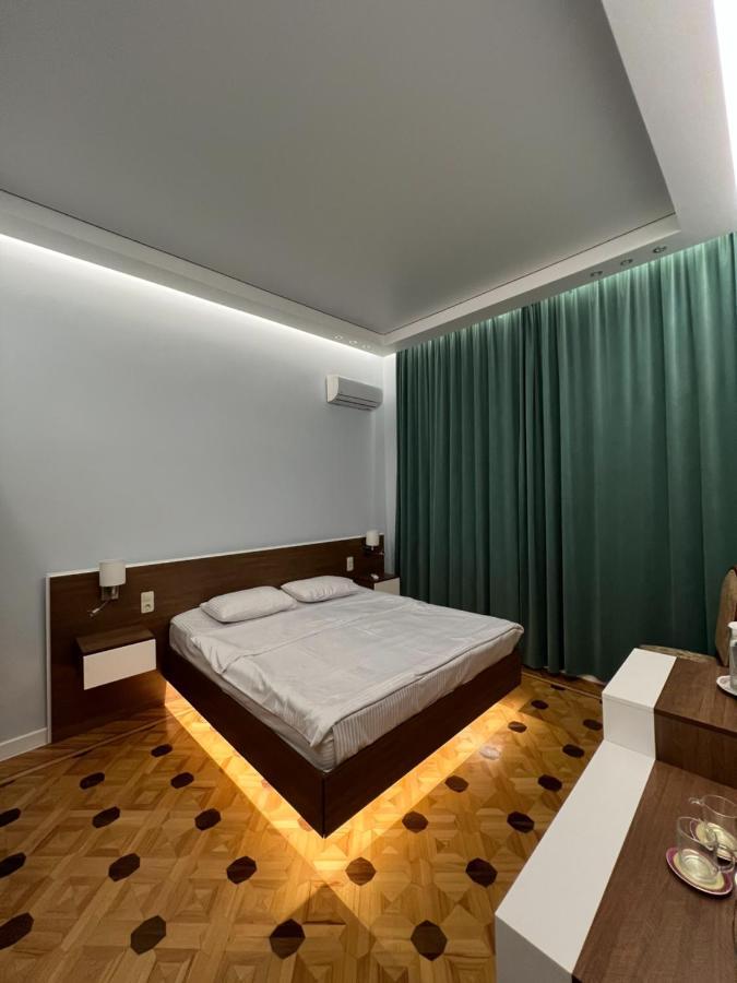 Marco Polo Hotel Kutaisi Bagian luar foto