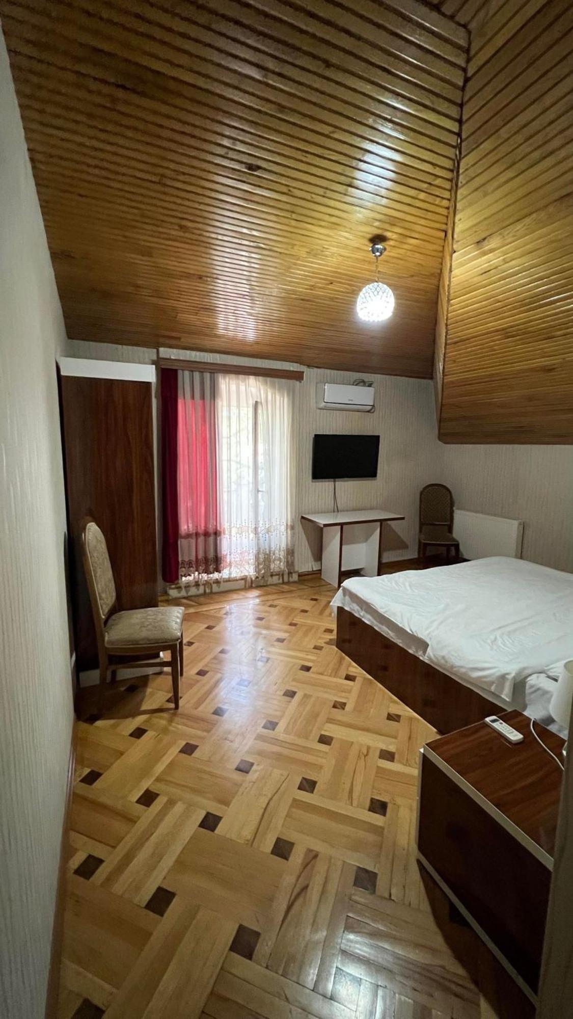 Marco Polo Hotel Kutaisi Bagian luar foto