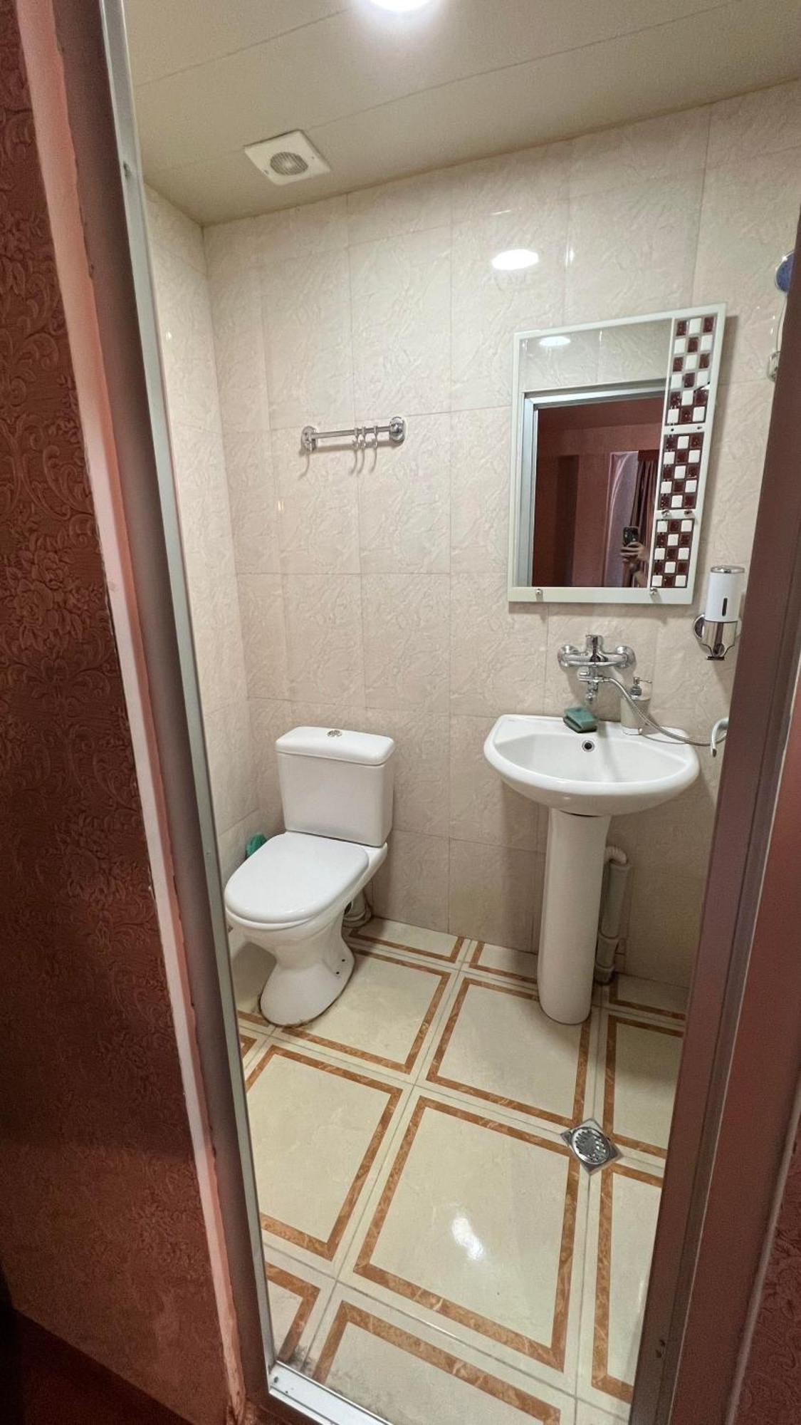Marco Polo Hotel Kutaisi Bagian luar foto