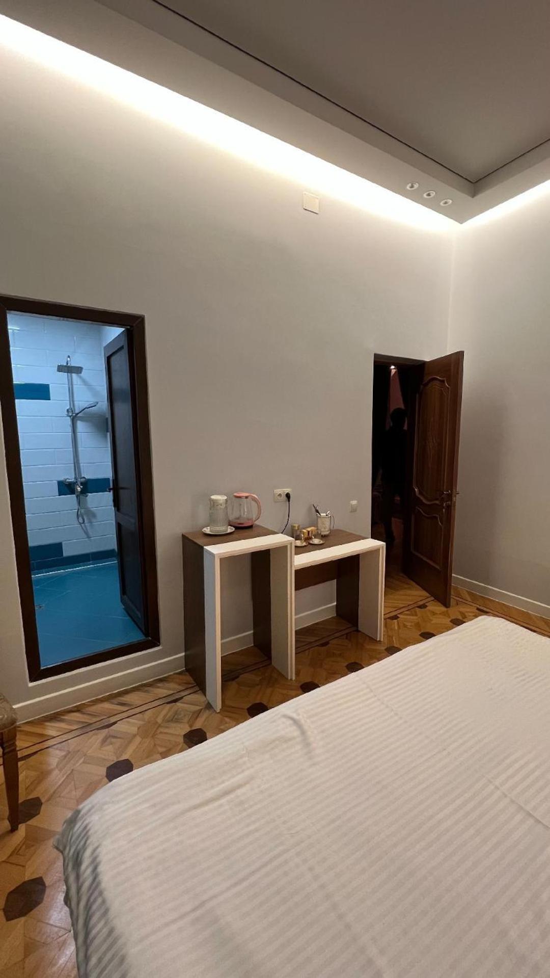 Marco Polo Hotel Kutaisi Bagian luar foto