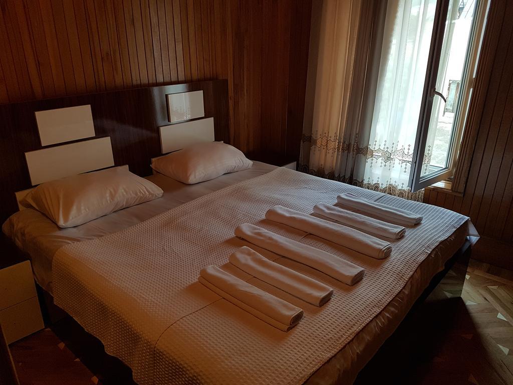 Marco Polo Hotel Kutaisi Bagian luar foto
