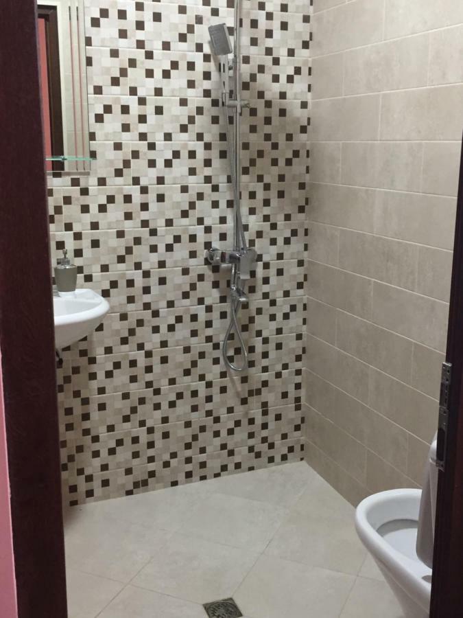 Marco Polo Hotel Kutaisi Bagian luar foto